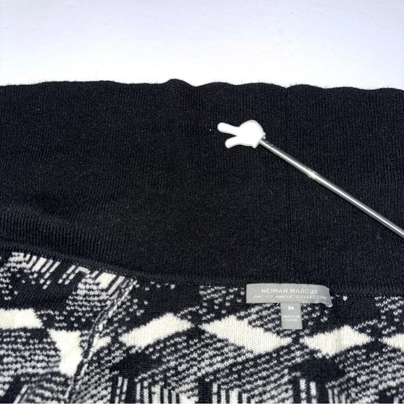 Neiman Marcus 100% Cashmere Black And Cream Abstract Open Front Drapey Cardigan - Picture 6 of 13